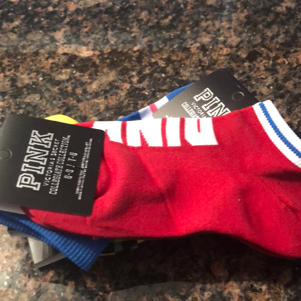 BNWT 🆕VS Pink Collegiate Collection - Picture 3 of 8